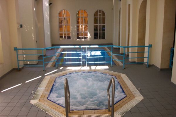 JACUZZI - gallery 1