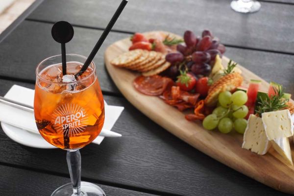 Spritzers and Sharing Platters at Frogs Bar and Dining Ballina Mayo