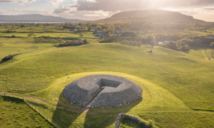Carrowmore megalithic cemetery,800_450